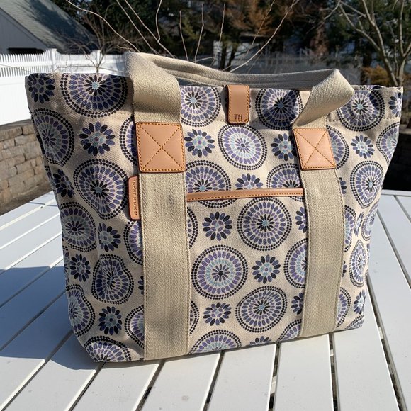 Tommy Hilfiger Handbags - TOMMY HILFIGER Medallion Boho Tote Bag